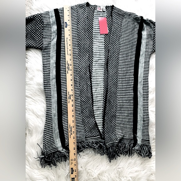 Open Striped Cardigan w/ Fringe Hem - NWT - Picture 13 of 13